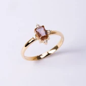 Zultanit Altın Yüzük - 14 Ayar Altın 0.95 Karat Radyant Kesim Zultanit Taşlı Evlilik Teklifi Yüzüğü - 2