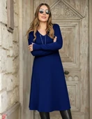 Lucky Life Kadın Uzun Kollu V Yakalı Salaş Midi Akrilik Elbise thumbnail 1