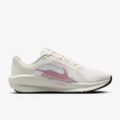 Nike Downshifter 13 FD6476-004 Krem Kadın Spor Ayakkabı - 2