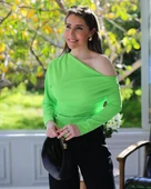 Kadın Kayık Yaka Dalgıç Kumaş Bluz thumbnail 1