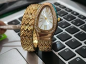 Altın Renk Taş Kaplama Beyaz Kadran Yılan Saat Dolamalı Saat - 4