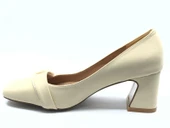 Feles Düğme Detaylı Küt Burun Topuklu Kadın Ayakkabı thumbnail 6