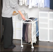 pantolon askısı kurutmalık askı tekerlekli modern ayaklı askı thumbnail 1