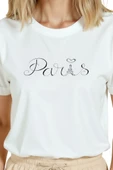 Kadın Beyaz Relaxed Fit %100 Pamuk Tişört – El Yazısı “Paris” & Eyfel İllüstrasyonlu thumbnail 8