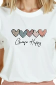 Kadın Beyaz Relaxed Fit %100 Pamuk Tişört – Kalp Sıralı & ''Choose Happy'' Baskılı thumbnail 8