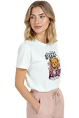 Kadın Beyaz Relaxed Fit %100 Pamuk Tişört – Street Teddy Graffiti Baskılı thumbnail 2