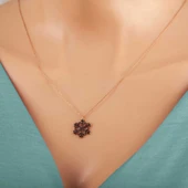 Gümüş Rose Siyah Taşlı Kar Tanesi Kadın Kolye thumbnail 2