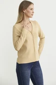 Düğme Kapamalı V Yaka Triko Hırka - Bej thumbnail 4