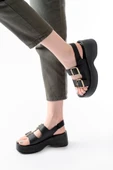 24414-572 Siyah Tokalı  Günlük Dolgu Topuk Kadın Sandalet thumbnail 2