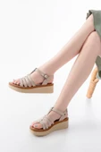 730-142 Bej Hakiki Deri Ortopedik Taban Kadın Sandalet thumbnail 1