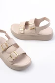 24422-1185 Bej Dolgu Topuk Kadın Sandalet - kopya thumbnail 4