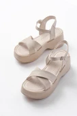 24414-1005 Bej Günlük Çapraz Dolgu Topuk Kadın Sandalet thumbnail 3