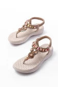 DM-609 Bej Taşlı Arka Lastikli Parmak Arası Kadın Sandalet thumbnail 3