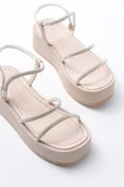 861-1008 Bej Gümüş Taşlı Dolgu Topuklu Kadın Sandalet thumbnail 4