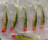 LUCKY JOHN BASARA (PG13) 3.5'' HAZIR İĞNELERİ TAKILMIŞ SİLİKON BALIK YEM thumbnail 4