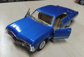 Kinsmart Oyuncak Metal Model Araba 1/36 Çek Bırak 1967 Mavi Chevrolet İmpala thumbnail 1