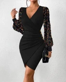 MDB Kadın Uzun Kollu Pul Payetli Kruvaze Yaka Yandan Düğmeli Kısa Ithal Krep Elbise thumbnail 1