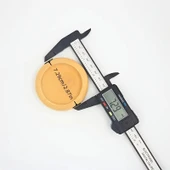 Kırmızı DESENLİ el yapımı yastıklı Masa üstü Ahşap tabanlı Terzi IğneDanlık thumbnail 4