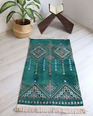 Erkekler için Seccade Takke Tesbih Hediyelik Seti –Kilim Desenli Kadife Astarlı Seccade, 33’lü Erkek Tesbihi, Takke ve Özel Kutu thumbnail 12