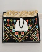 Erkekler için Seccade Takke Tesbih Hediyelik Seti –Kilim Desenli Kadife Astarlı Seccade, 33’lü Erkek Tesbihi, Takke ve Özel Kutu thumbnail 4