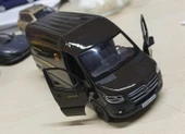 Kinsmart Oyuncak Metal Model Araba 1/36 Çek Bırak Mercedes Benz UPS Kargo Aracı thumbnail 2