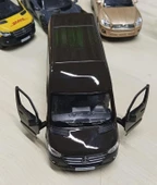 Kinsmart Oyuncak Metal Model Araba 1/36 Çek Bırak Mercedes Benz UPS Kargo Aracı thumbnail 4