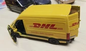 Kinsmart Oyuncak Metal Model Araba 1/36 Çek Bırak Mercedes Benz DHL Kargo Aracı thumbnail 3