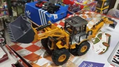 Oyuncak Model Metal Kepçe Dozer Excavatör Buldozer 30 cm Ön ve Arka Hareketli Kırılmaz Kepçe thumbnail 7