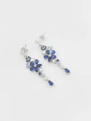 Safir Taşlı Pırlanta Model Çiçek Demeti Sallantılı Kadın Gümüş Küpe thumbnail 3