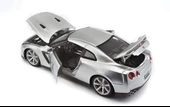 Bburago 1:18 Nissan GT-R R35 2009 Model Araba thumbnail 3