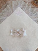 LitaeTrend Yenidoğan Kuzulu Taç Nakış Güpürlü Fiyonklu Duvaklı Prizma Taş Unisex Kundak Bebek Battaniyesi Pembe thumbnail 4