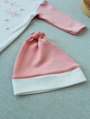 LitaeTrend 0-3 3-6 Ay Lucky Turk Nakışlı Es Çizgi Boy Şapkalı Kız Bebek Tulumu Pudra thumbnail 4