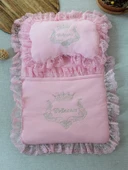 LitaeTrend Yenidoğan Sahra Taç Nakışlı Trilüks 2li Alt Açma Seti Pembe thumbnail 2