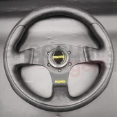 Momo Spor Yarış Direksiyonu-Ofsetsiz-Noktalı ve Kaymaz Desenli Deri 30cm thumbnail 4