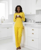 Kadın Sarı Çiçek Desen Mevsimlik Pamuklu Penye Uzun Kol Cepli Pijama Takımı-Slim Fit Dar Kalıp thumbnail 3