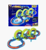 Glow Speed Track 74 Parça Yarış Pisti Seti – 3’lü Loop Işıklı, USB Şarjlı Hızlı Yarış Arabalı Oyun Seti, 3+ Yaş thumbnail 1