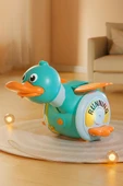 Sesli ve Işıklı Yürüyen Yeşil Ördek Oyuncak – Kanat Çırpan, 360° Dönen, USB Şarjlı Foraging Duck - Mavi/Turkuaz thumbnail 4