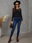 MDB Kadın Uzun Kollu Bisiklet Yaka Dantel Detaylı Burgu Bluz thumbnail 3