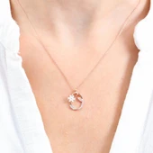 Işıltılı Manolya Çiçeği O Harfi Gümüş Harfli Kolye - Altın thumbnail 3