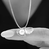 İnci Tanem Flowers Gümüş Kolye - Gümüş thumbnail 1