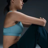 Nike Swoosh Medium Support Kadın Mavi Bra (dar kalıp) thumbnail 5