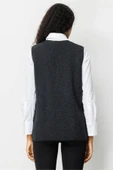 25002 DESEN TRİKO ÖNÜ KLİM NAKIŞ İŞLEMELİ V YAKA FERMUARLI KISA YELEK thumbnail 11