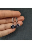 925 Ayar Çiçek Tasarımlı Kadın Gümüş Küpe -Sade ve Şık- Mavi Model thumbnail 1