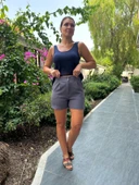 Şehir Boy Pile Ve Cep Detaylı Kumaş Şort thumbnail 1