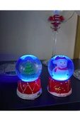 Yeni Yıl Işıklı Çam Ağacı Ve Kardan Adam Temalı Yılbaşı 2 Adet Mini Boy Işıklı Kar Küresi 6,5 Cm thumbnail 2