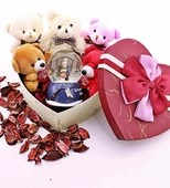 Sevgililer Kar Küresi ve 5 Adet Yavru Ayıcık Kalp Hediye Kutusu İçinde Hediye Seti STRGLBL75 thumbnail 4