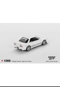Mini GT 1/64 1066 Nissan Skyline Gt-R (R32) Veilside Combat C-I White thumbnail 2
