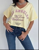 V Yaka Yazı Baskılı Crop Tshirt thumbnail 1