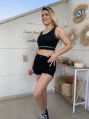 Yırtıklı Likralı Jean Şort thumbnail 4