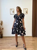 Kruvaze Kapamalı Fırfırlı Midi Süprem Elbise thumbnail 10